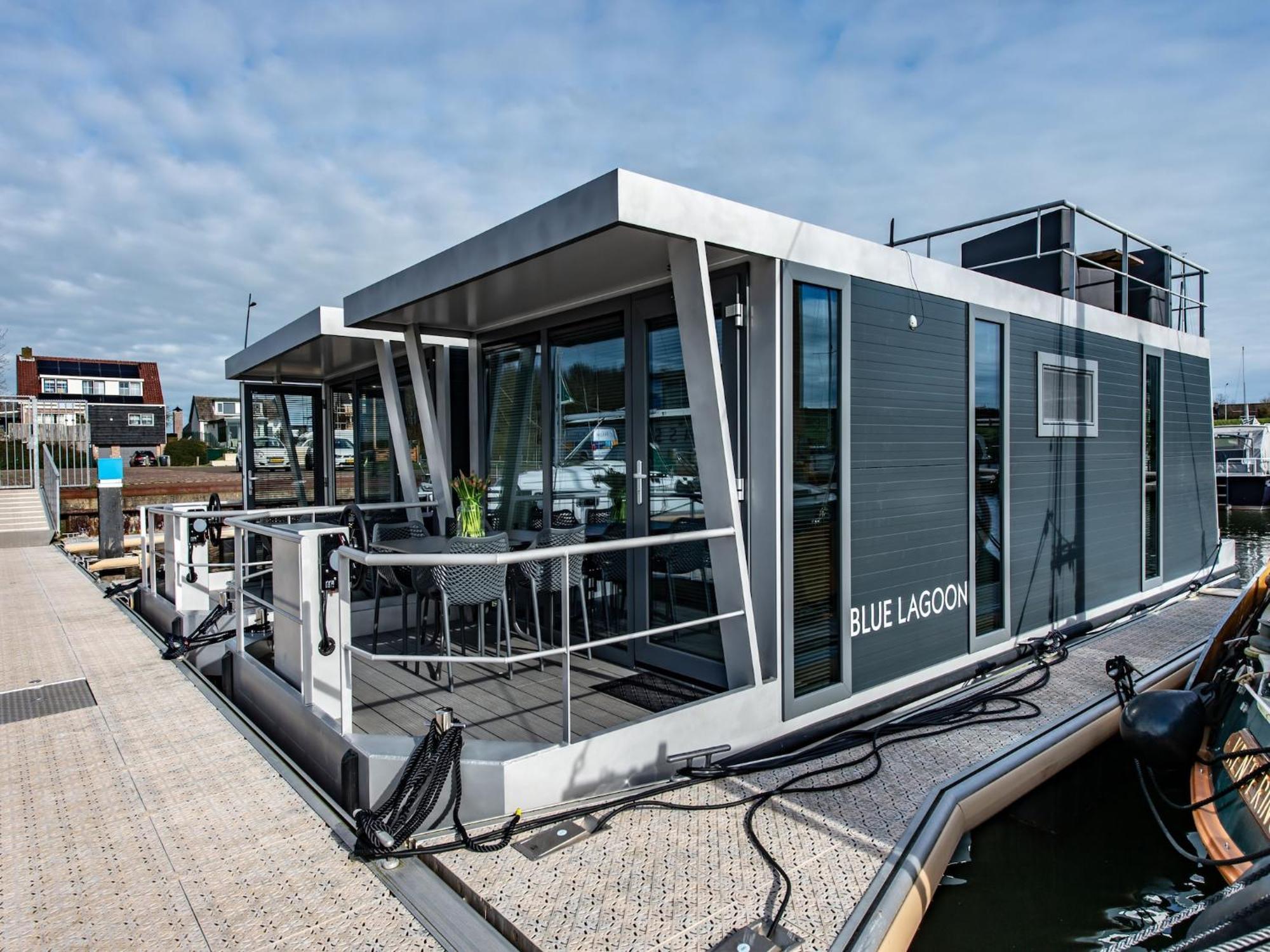 Waterlodge Blue Lagoon On A Jetty For 4 People Kamperland Exterior foto